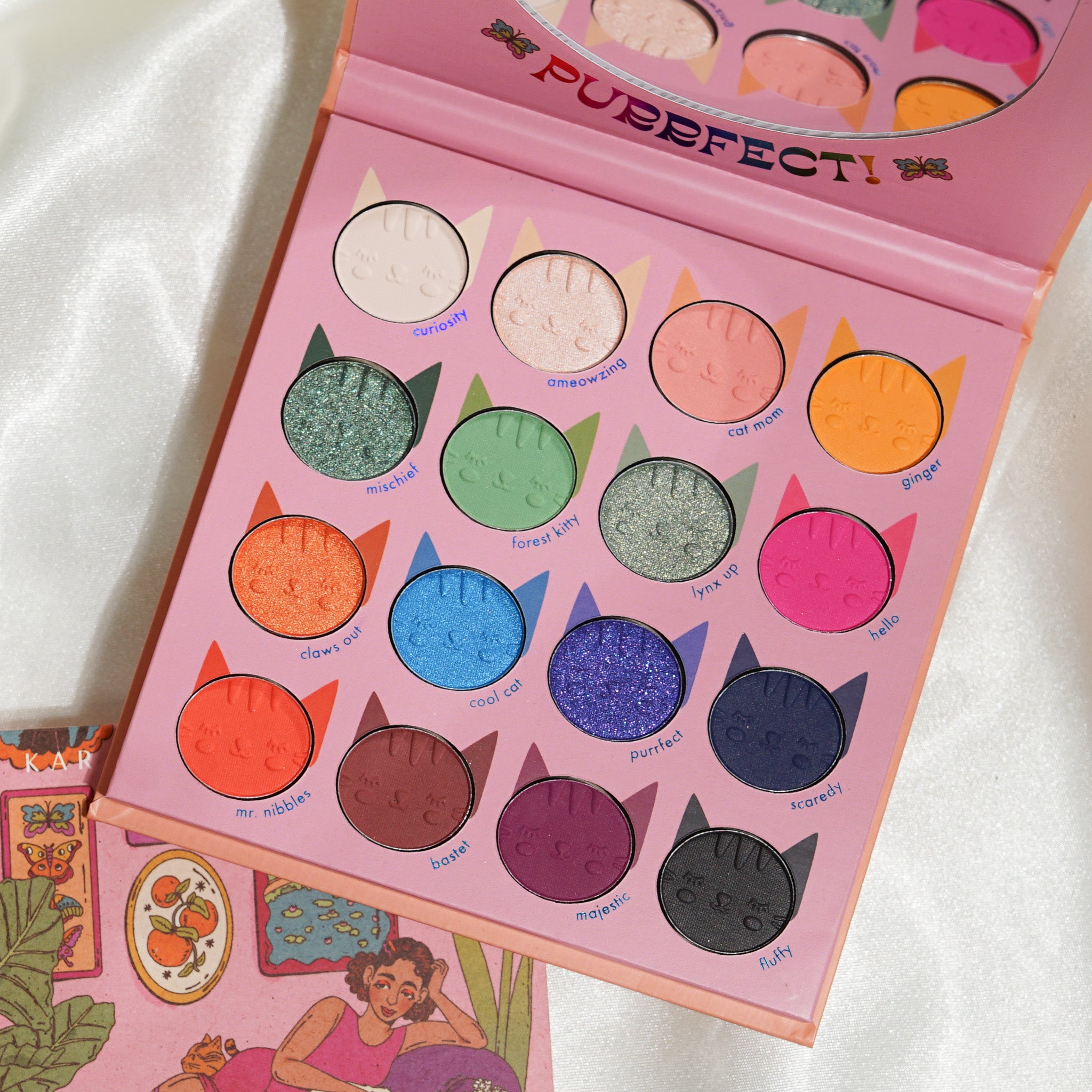 'Moment to Paws' Creative Beauty Palette