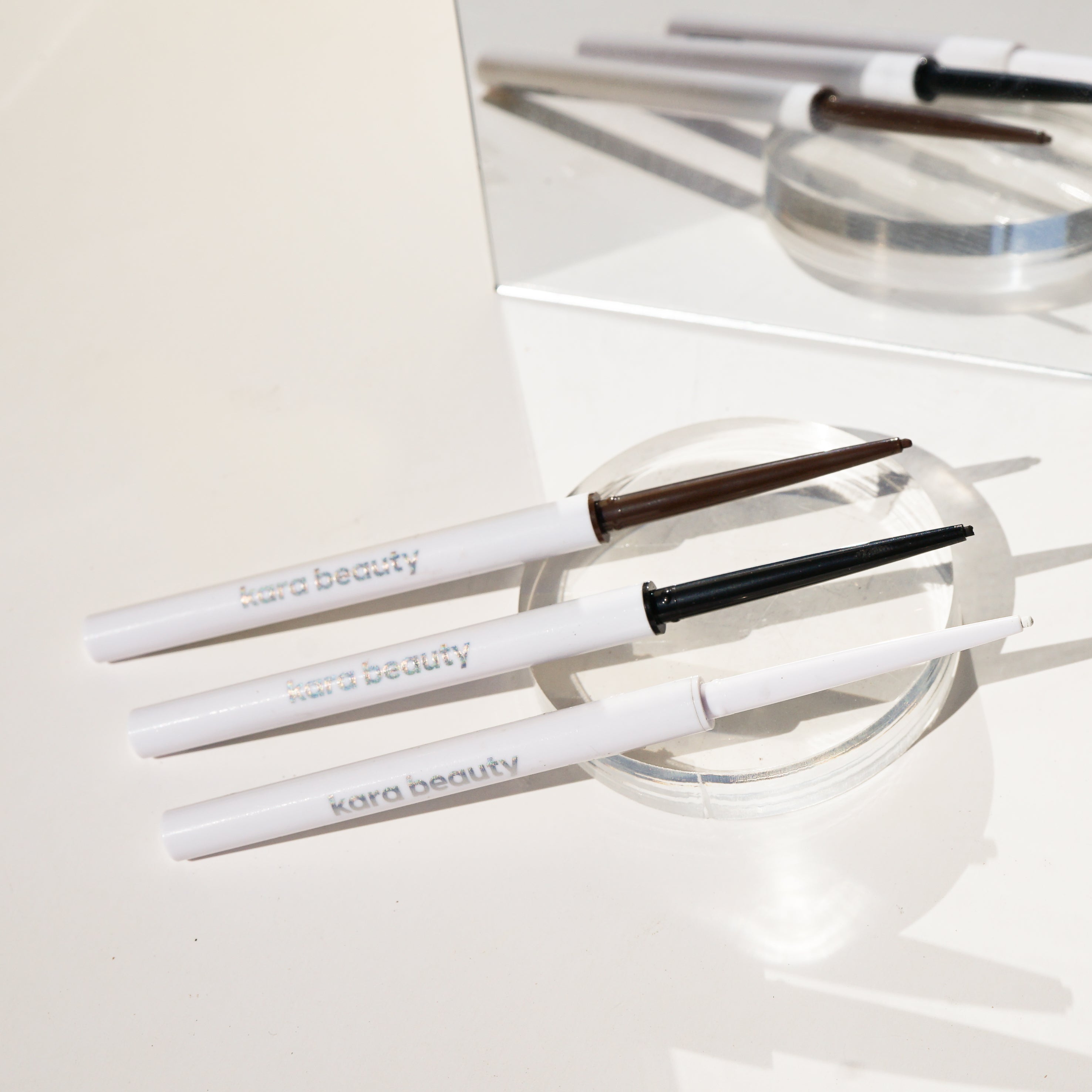ESSENTIALS Pro Liner - Black