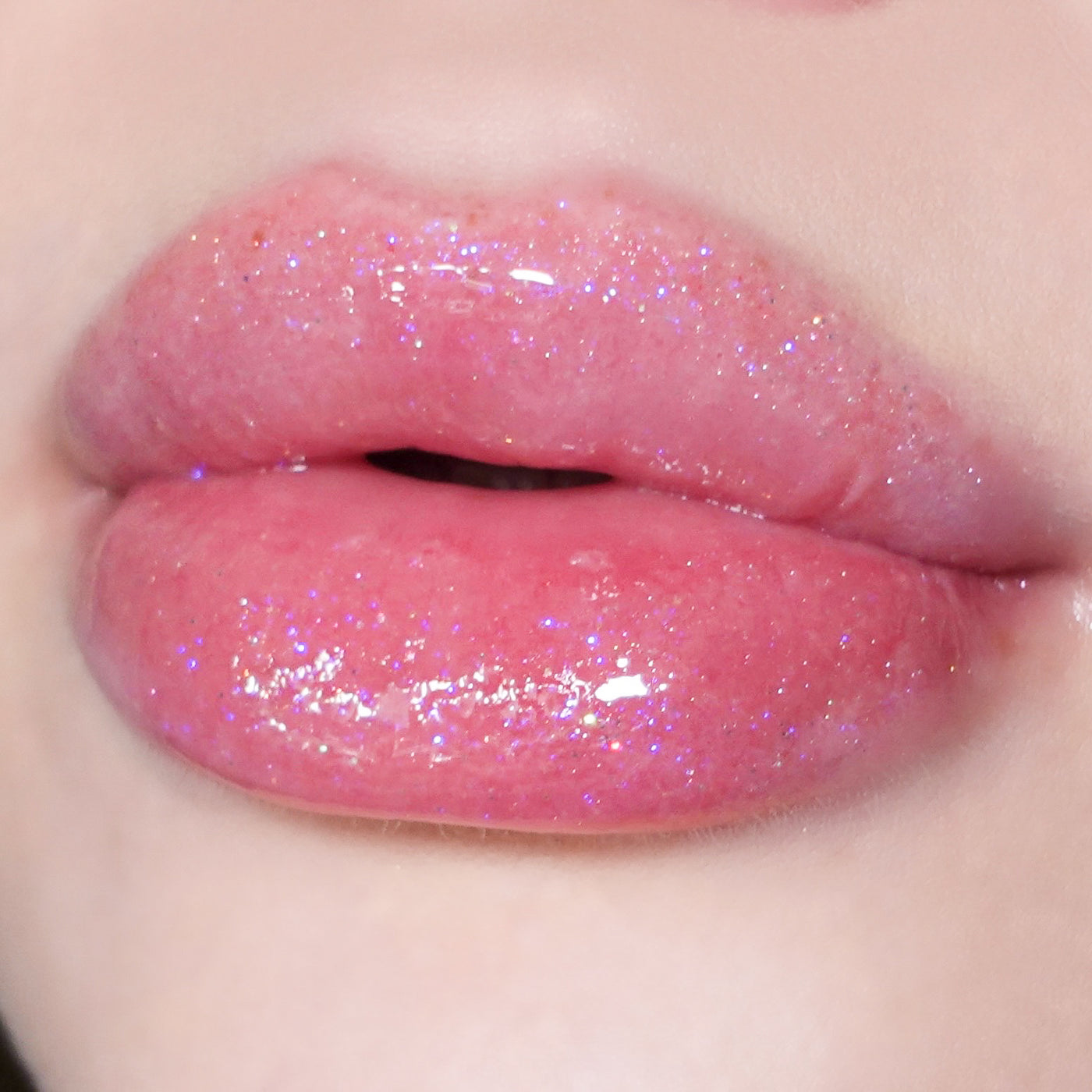 HOLO GLAM - LEVEL UP! nourishing lip gloss