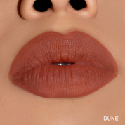 Hold the line Lipliner