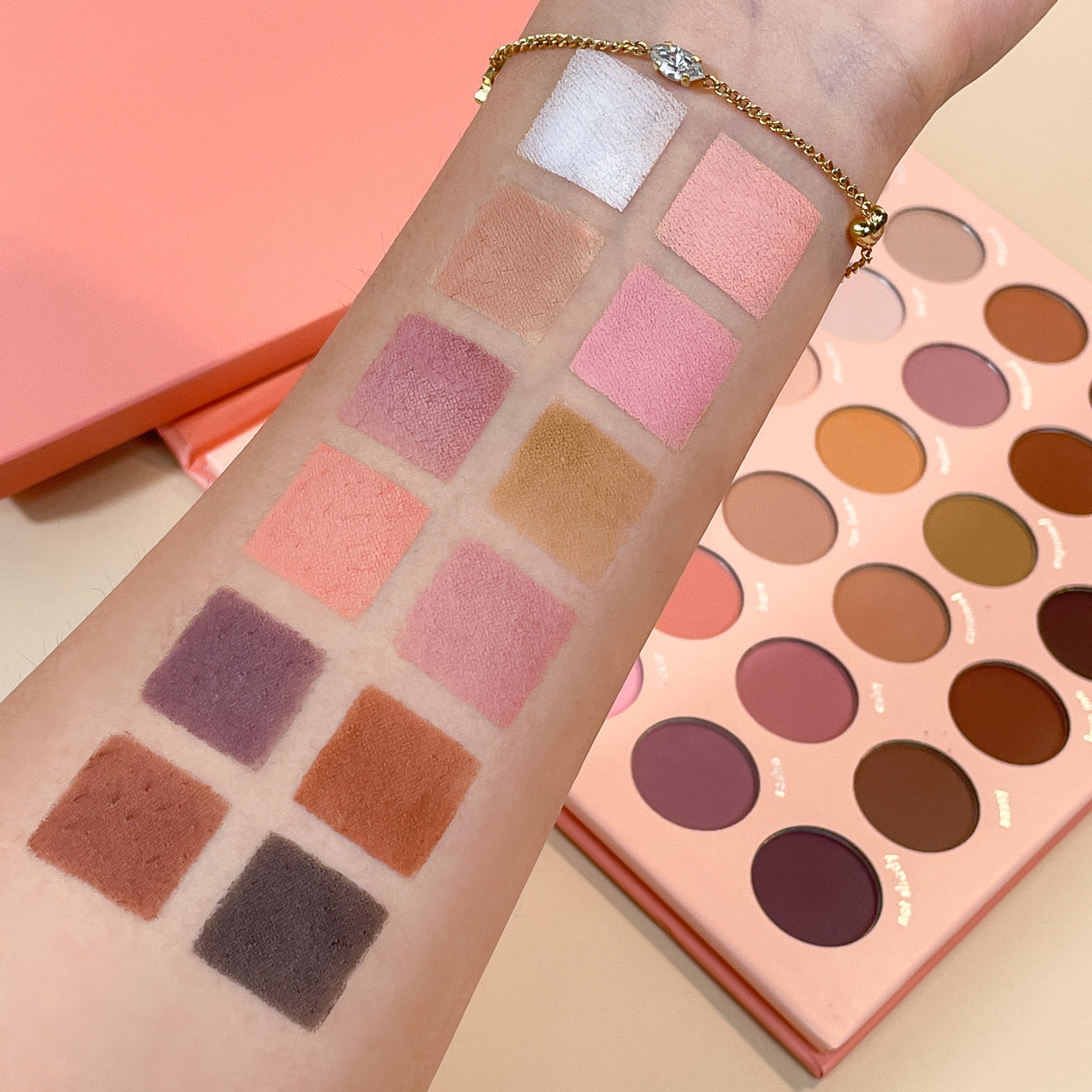 PRO25 SHADES OF ME Creative Beauty Palette