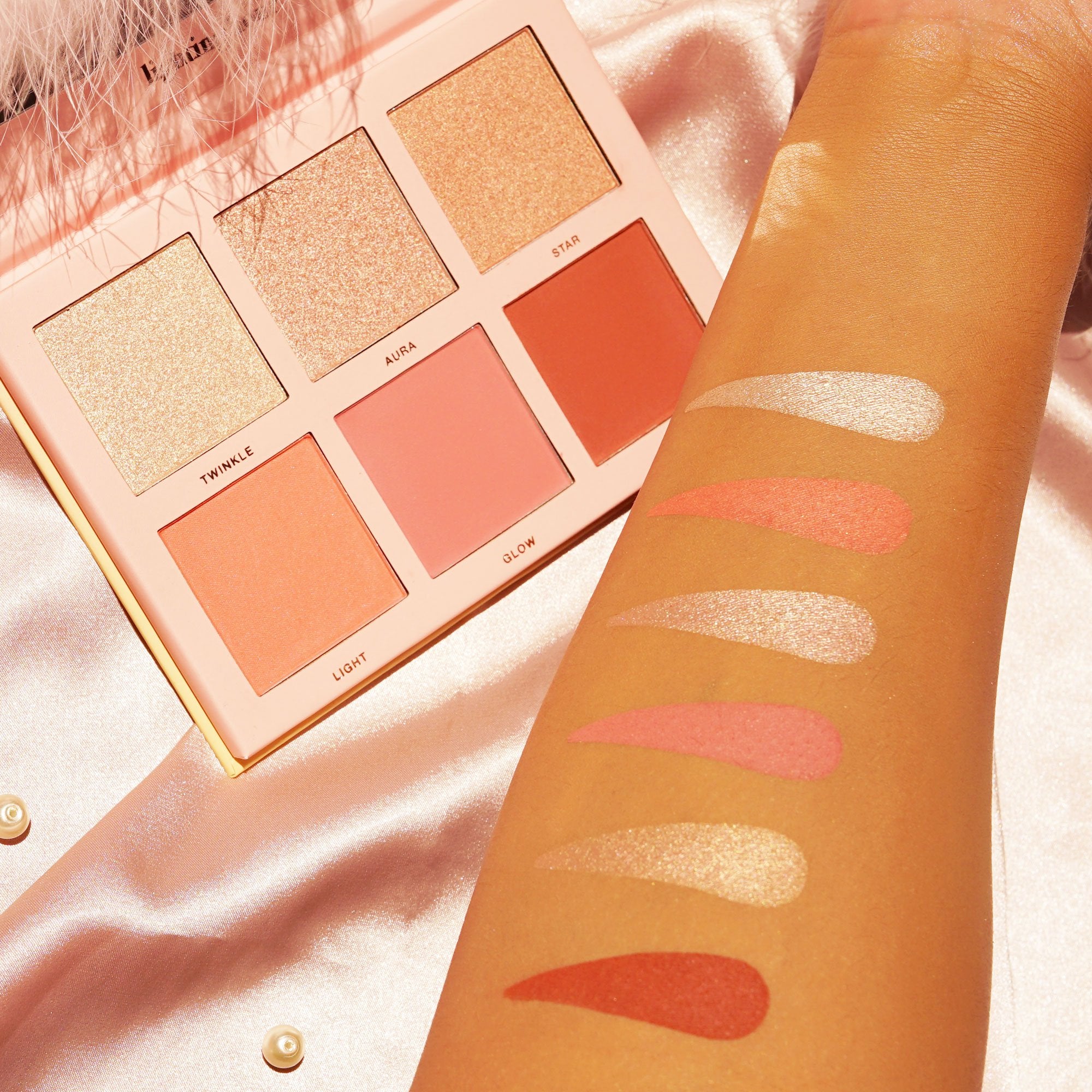 Kara Beauty's Lighting Hour Blush and Highlight palette - Swatches