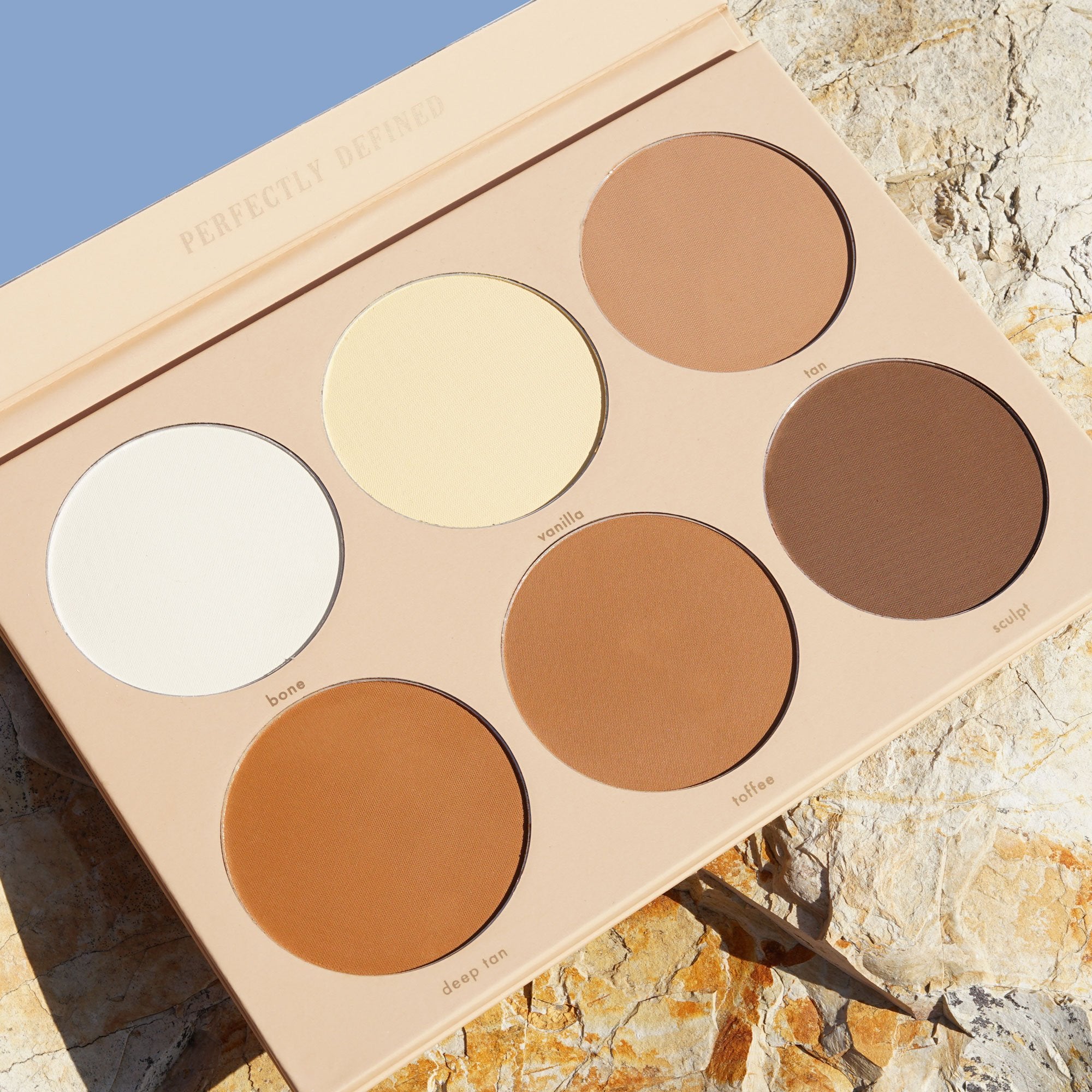 Perfectly defined face contour powder