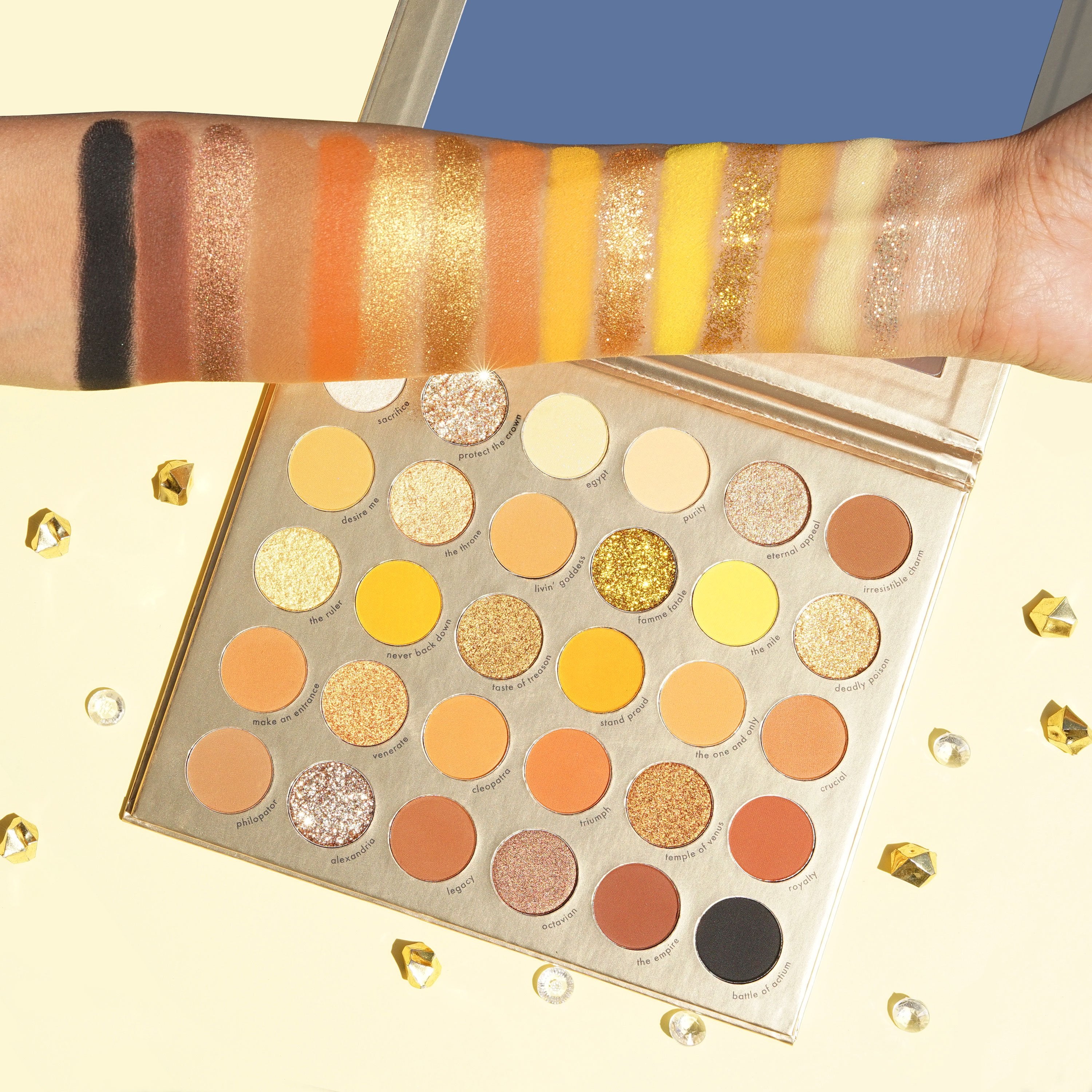 PRO16 Cleo Queen 30 colors vegan eyeshadow palette swatches